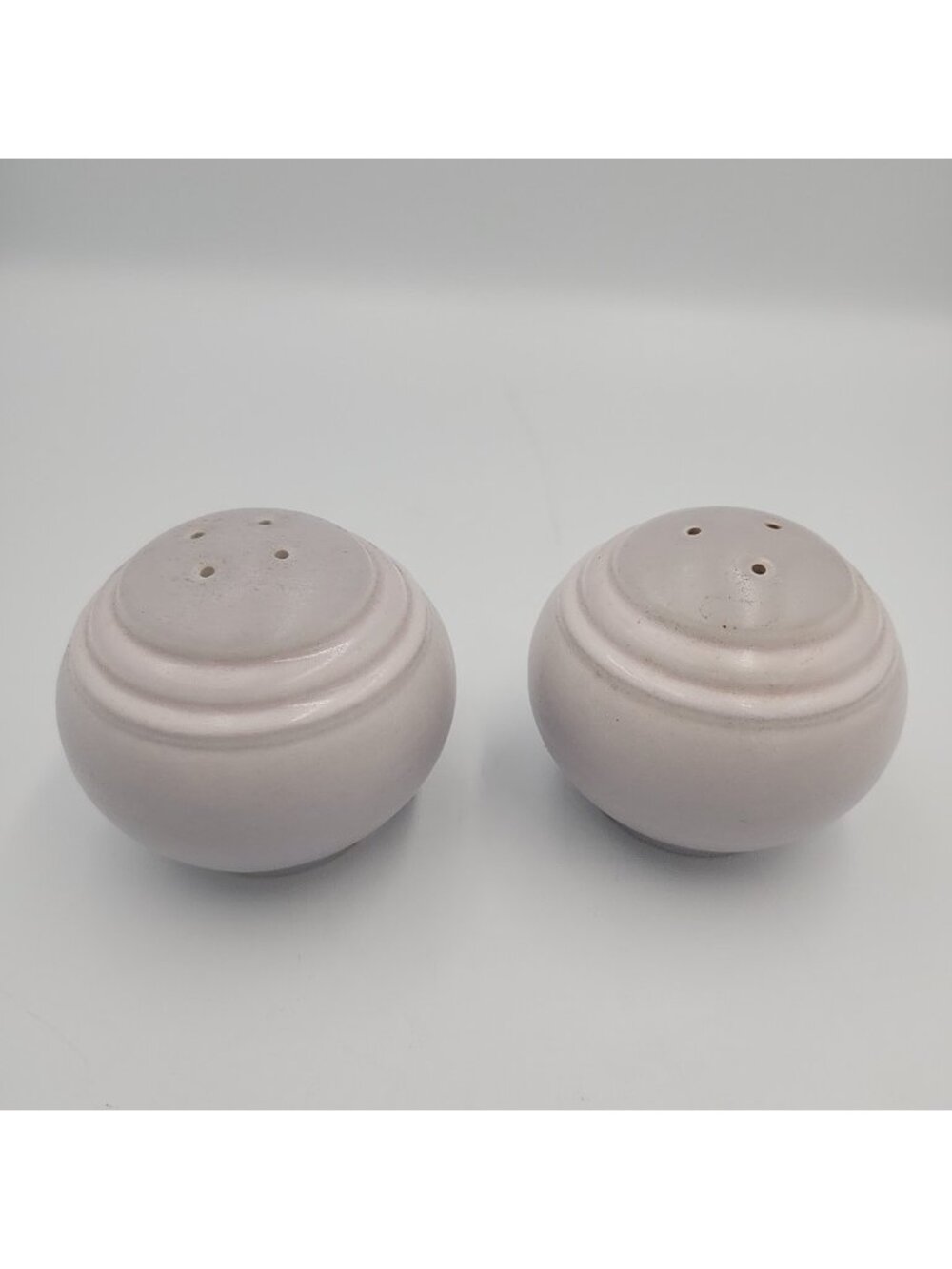 Pfaltzgraff Terrace Pastel Lilac Salt & Pepper Shakers